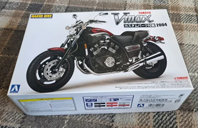 Aoshima Yamaha Vmax 2004 Motorcycle Midel Kit 1/12 Scale