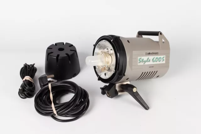 Elinchrom Style 600S.  Powerful, 600 w/s  Fan Cooled Studio Flash Head + Leads.