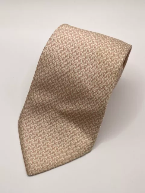 Vintage Hermes Light Pink And White H Pattern 100% Silk Men’s Neck Tie