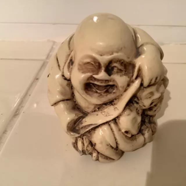 Figurine RESIN Chines Man With Children