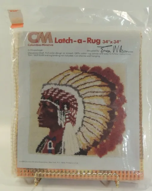 Alfombra de colección Columbia Minerva patrón de pestillo en un 3606 Erica Wilson Cheyenne jefe indio