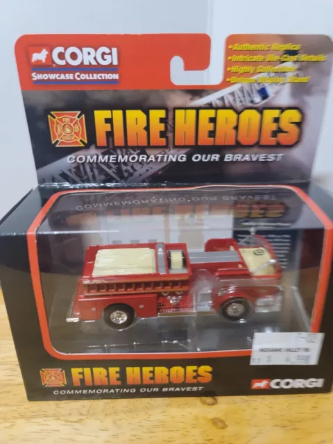 Vintage Corgi Fire Heroes 1960 American LaFrance BETHPAGE 90010 Pumper