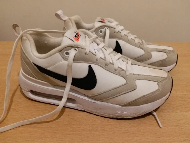 NIKE Air Max dawn youths white  trainers size uk 3