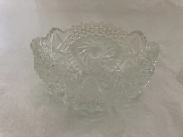 LE Smith Crystal Glass serving bowl pressed clear glass Etched Star Pattern 7.5”