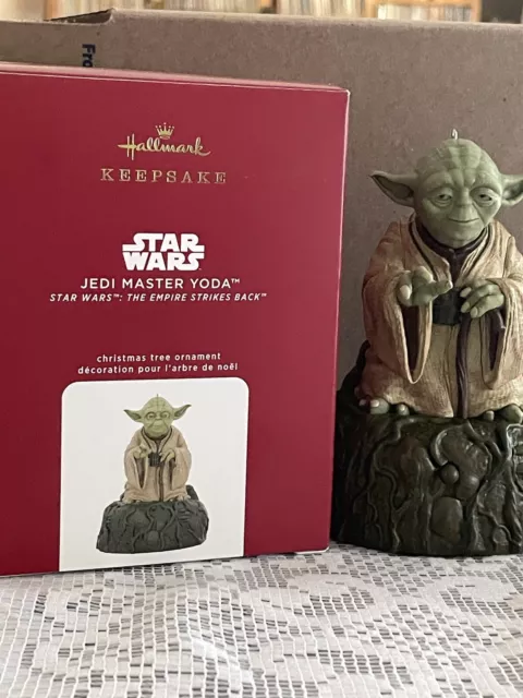 2020 Hallmark Star Wars: The Empire Strikes Back Jedi Master Yoda Ornament