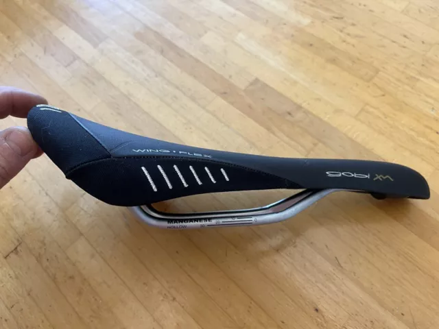 Sella Fizik Wing Flex Gobi Tail Flex  XM Nera NUOVA