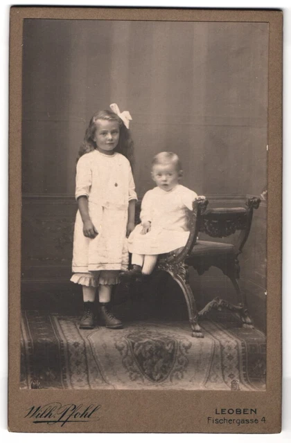Fotografie Wilh. Pfohl, Leoben, Fischergasse 4, Portrait kleines Mädchen im wei
