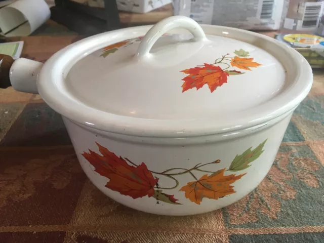 VINTAGE Descoware FE 18 MAPLE LEAF Saucepan/Pot with Lid Made in Belgium