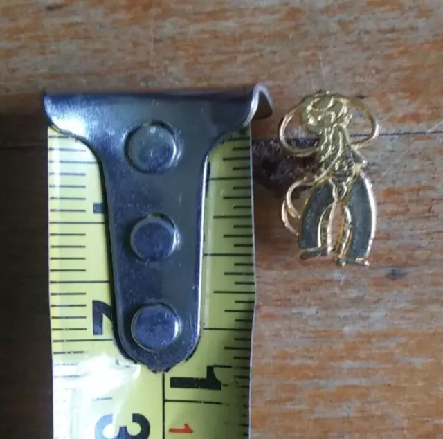 Rodeo Cowboy Vintage 1960s ROPING COWBOY  Hat Lapel Tie Pin 3