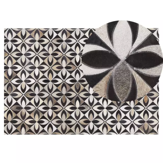 Tapis Patchwork 140 x 200 cm Marron Clair Noir et Blanc en Cuir de Vache à Moti