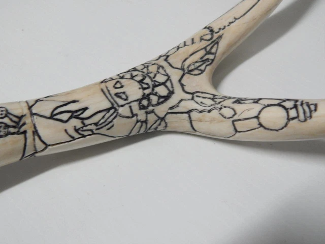 Vintage Alaskan Nw Coast Indian Eskimo Inuit Deer Antler Scrimshaw Carving Vintage Alaskan Nw Coast Indian Eskimo Inuit Deer Antler Scrimshaw Carving