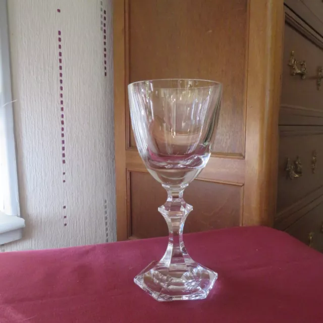 1 grand verre à eau en cristal de sèvres modèle margot  H 19,2 cm