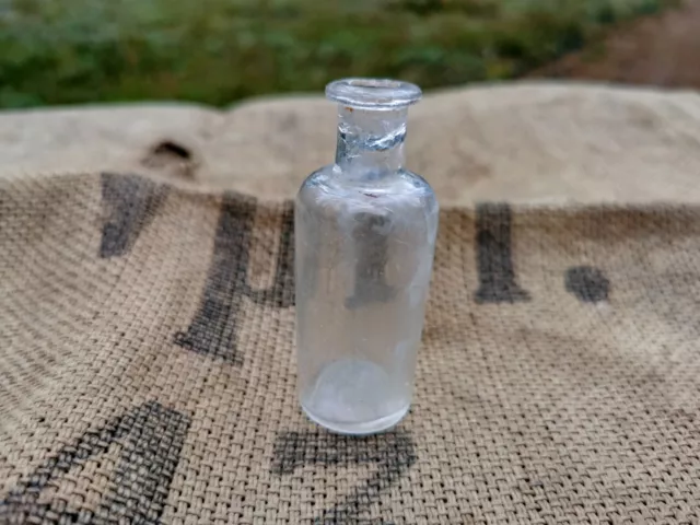 WWI ORIGINAL GERMAN MEDICAL TINY GLASS BOTTLE from CHRISTMAS BATTLES 2