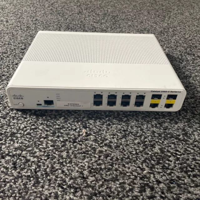 Cisco Catalyst  WS-C2960C-8TC-S  8 FE, 2 x Dual Uplink No rack ears
