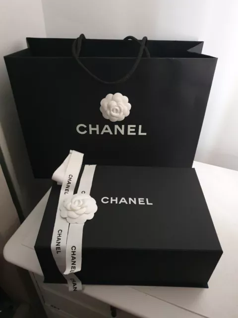 EMPTY CHANEL MAGNETIC Purse Box And Gift Bag With 2 Ribbons And