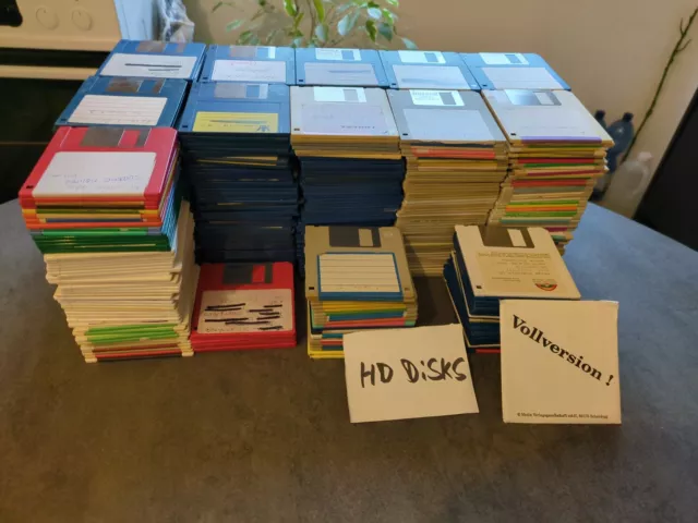 606 Disketten/Floppies für Commodore Amiga, Atari ST, PC * Spiele + leere Disks