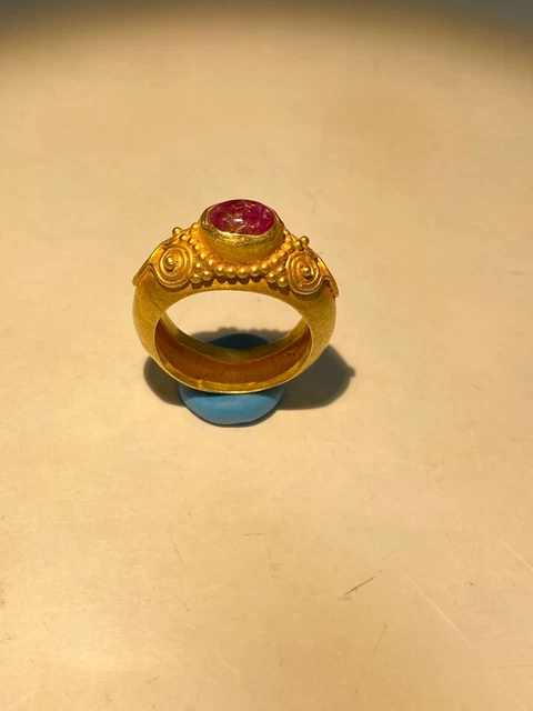 Ancient Gold ring from south east Asia with beautiful Ruby light stone 7