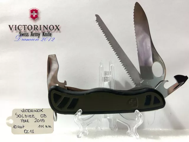 Navaja Victorinox Swiss Soldier's Knife, Verde con Negro 111 mm