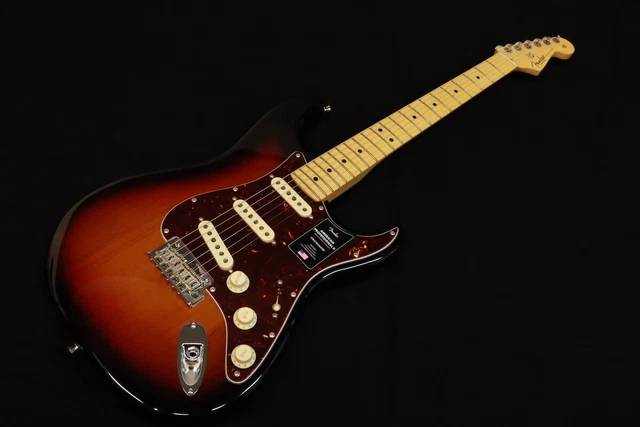 Fender American Professional   Stratocaster Maple Neck 3 Tone sunburst
