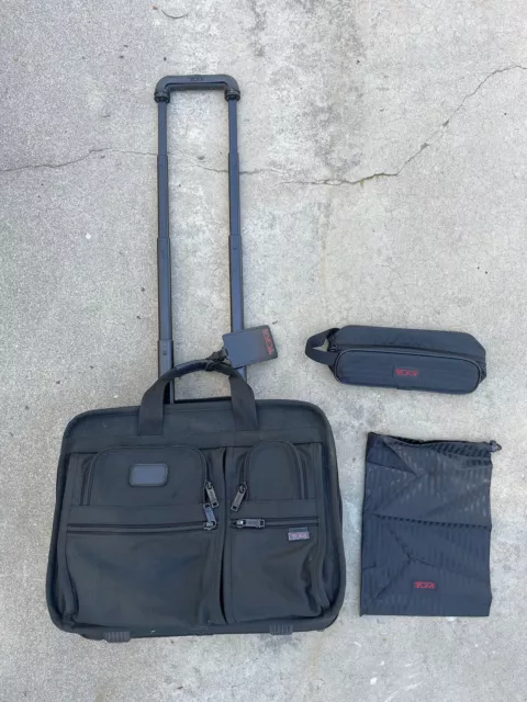 Tumi Suitcase 2207D3 Wheeled Carry-on Computer Luggage Bag Wheeled Case USED