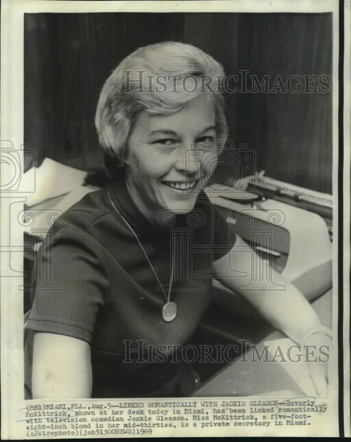 1969 PRESS PHOTO Beverly McKittrick linked romantically with Jackie