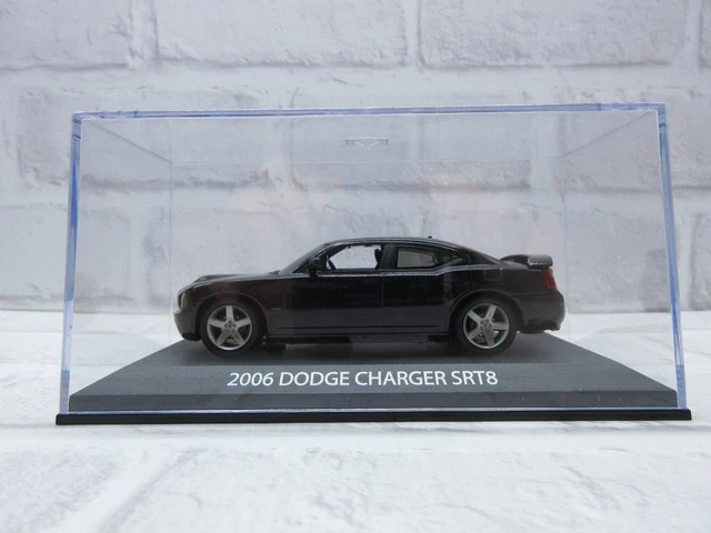 DODGE CHARGER SRT8 SUPER BEE 2006 Jaune et Noir NOREV 1:43 de refer