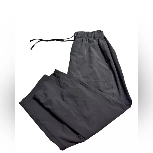 Women’s Old Navy Active StretchTech Medium Black Crop Pants