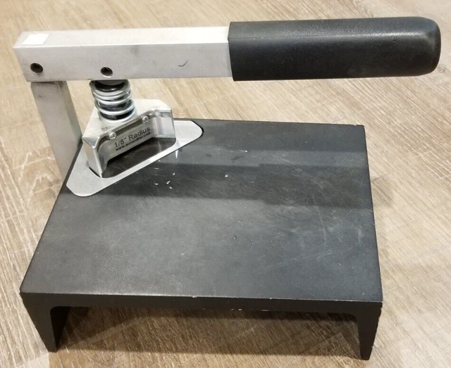 ACCU CUTTER Cornermate Press with 1/8 inch Radius Cutter Die Punch for Trophy wk