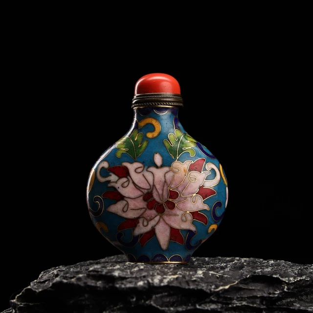 Treasured copper cloisonn é gilded snuff bottle