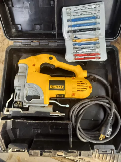 DEWALT DW331K 6.5-Amp Keyless T Shank Variable Speed Corded Jigsaw