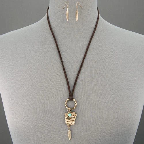 Brown Suede Gold Arkansas State Hammered Feather Pendant Necklace With Earrings