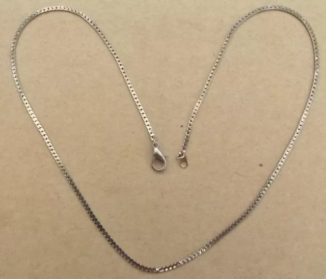 Silver tone chain, flat herringbone link necklace