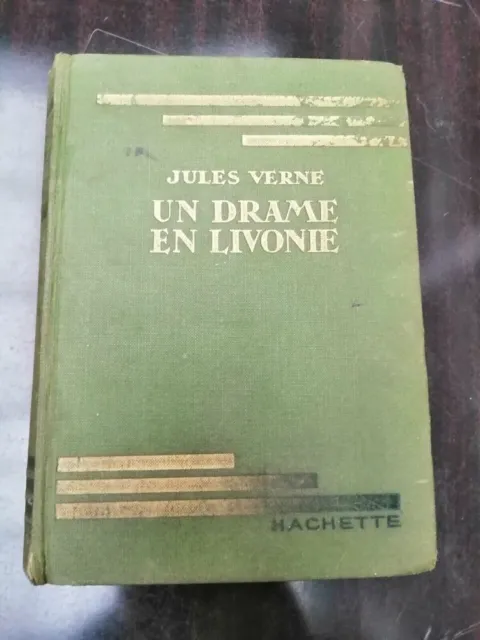 Ally Horse welfare VERNE JULES. UN drame en Livonie. Hachette. Bibliothèque Verte. Copyright  1923. EUR 5,27 - PicClick FR