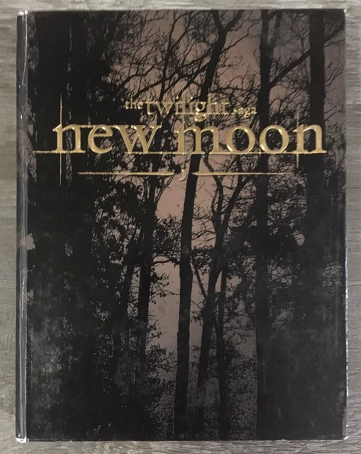 The Twilight Saga : New Moon - Collectors Gift Set With Collectible Necklace