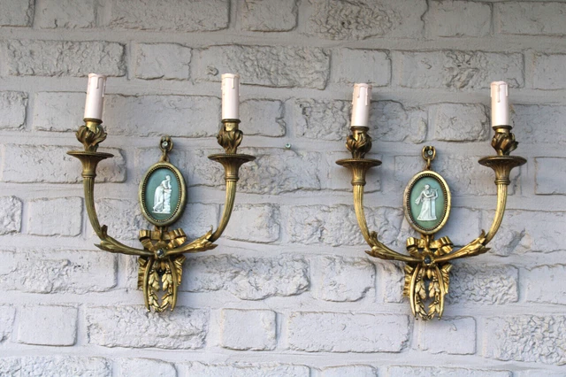 PAIR antique bronze french WEDGWOOD porcelain medaillon Wall lights sconces rare