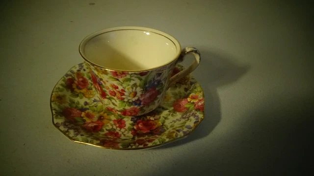 Antique Royal Winton summertime chintz 9 cups and 13 saucers