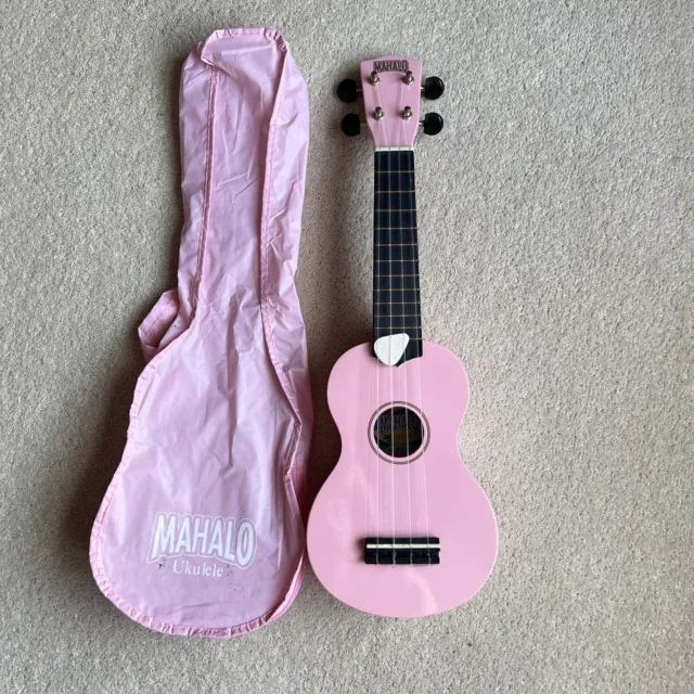 Mahalo Pink Ukulele + Case