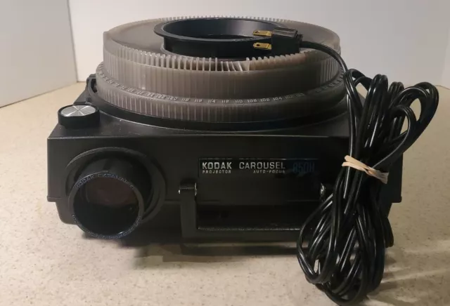 Turns On Kodak Carousel 850H & 750 Slide Projector W/Remote  Parts or Repair