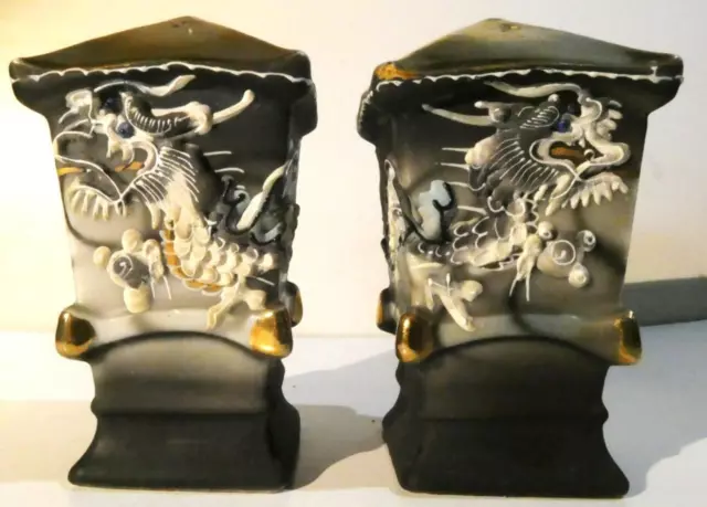 Vintage Moriage Dragon Ware Pagoda Salt And Pepper Shakers-Dragonware-Japan