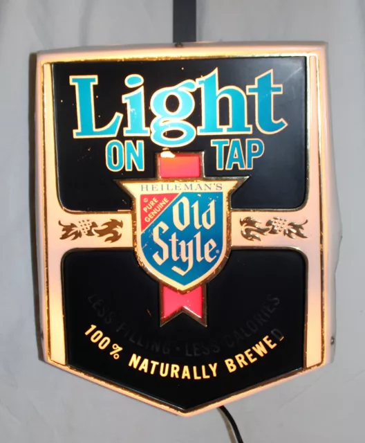 Vintage 1981 Heileman's Old Style Light On Tap Beer Lighted Motion Sign