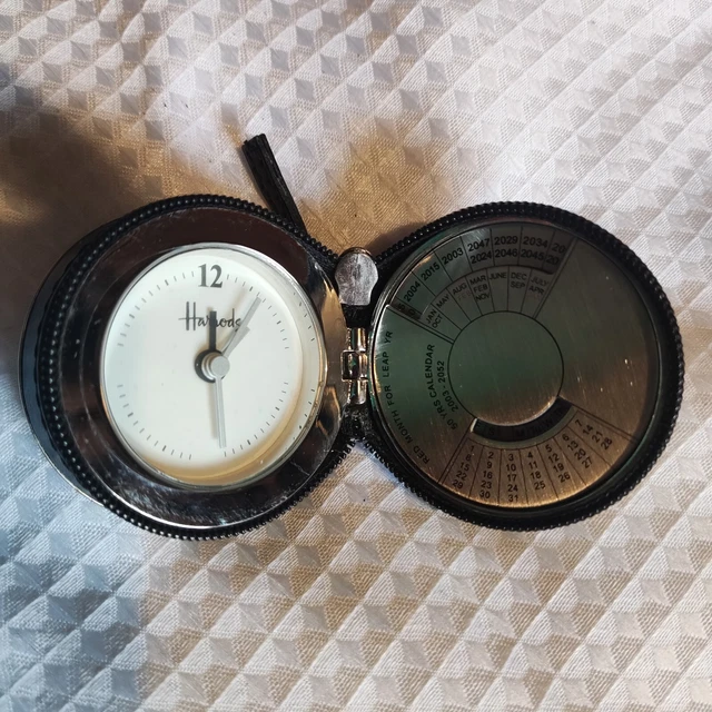 Montre De Poche Harrods – Avec Calendrier 50 Ans Et Réveil, Quartz, Neuve