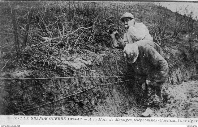8066 cpa Guerre 1914 - A la main de Massiges ...