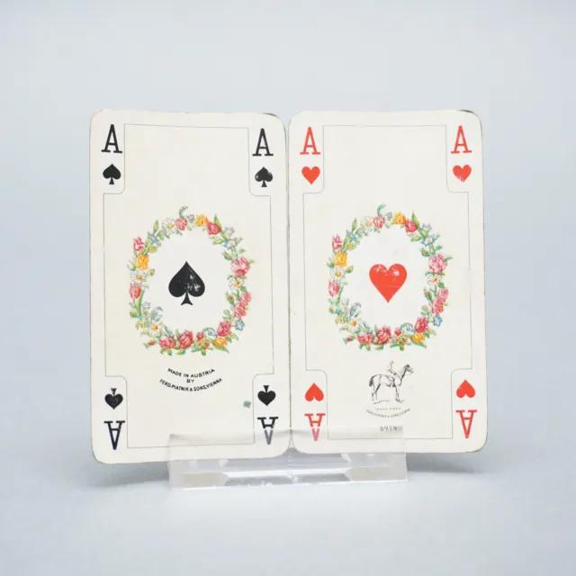 Cartes à jouer de magie marquées – Tour de magie – Cartes de poker marquées  secrètes – Jouets magiques de poker transparents pour adultes (1 lot,  rouge) : : Jeux et Jouets