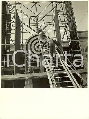 1935 MILANO Fiera Campionaria Operai lavorano per allestire un padiglione *Foto