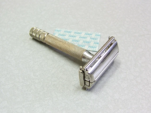 Vintage X-4 1952 Gillette Super Speed TTO Double Edge DE Safety Razor