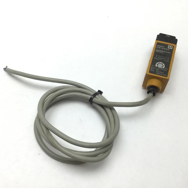 CAPTEUR PHOTOÉLECTRIQUE OMRON E3S-X3CE4, alimentation : 12-24 VDC