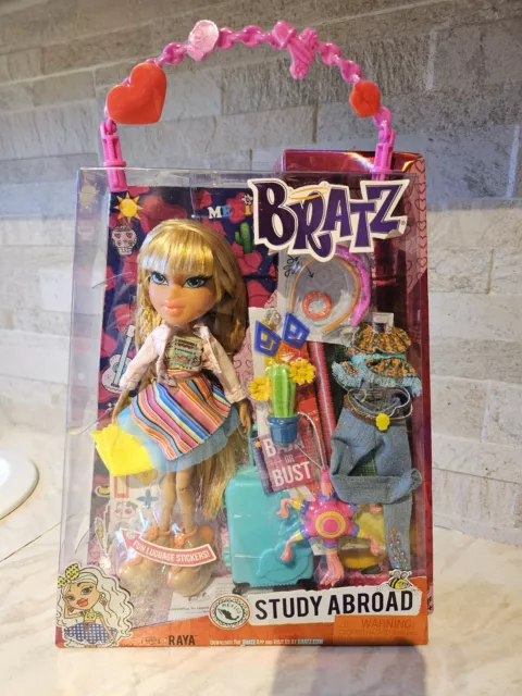bratz doll Study Abroad Raya new in box