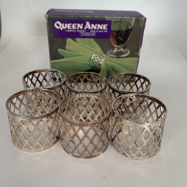 Vintage Queen Anne Serviette Napkin Rings in box Made in England Silver Plated