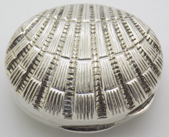 Vintage Italian Handmade Genuine Silver Shell Shaped Gilded Pill Trinket Box