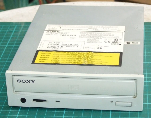 Sony 8X speed CD-ROM drive CDU511 - tested and working great